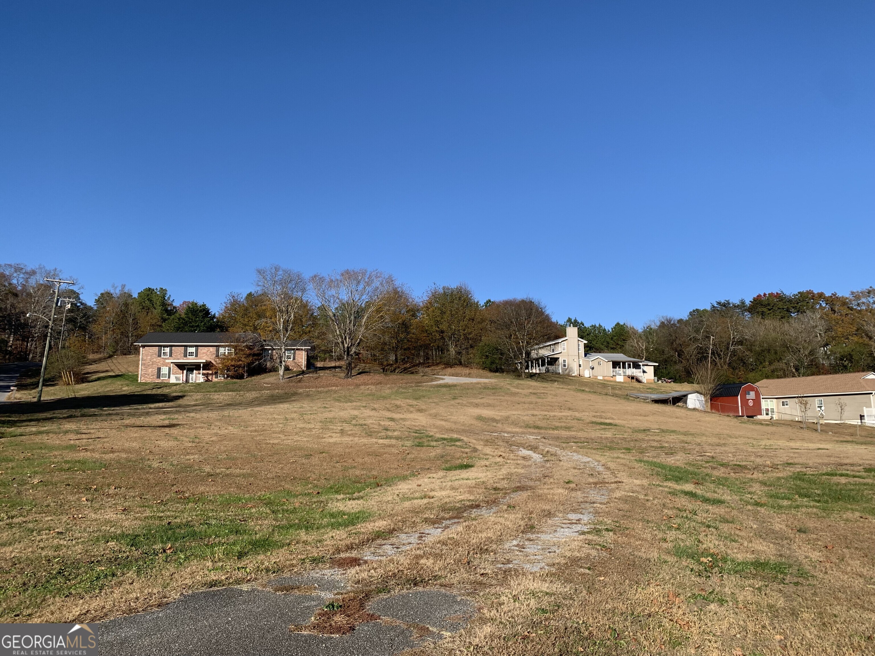 2 Skyline Heights Property Photo 4
