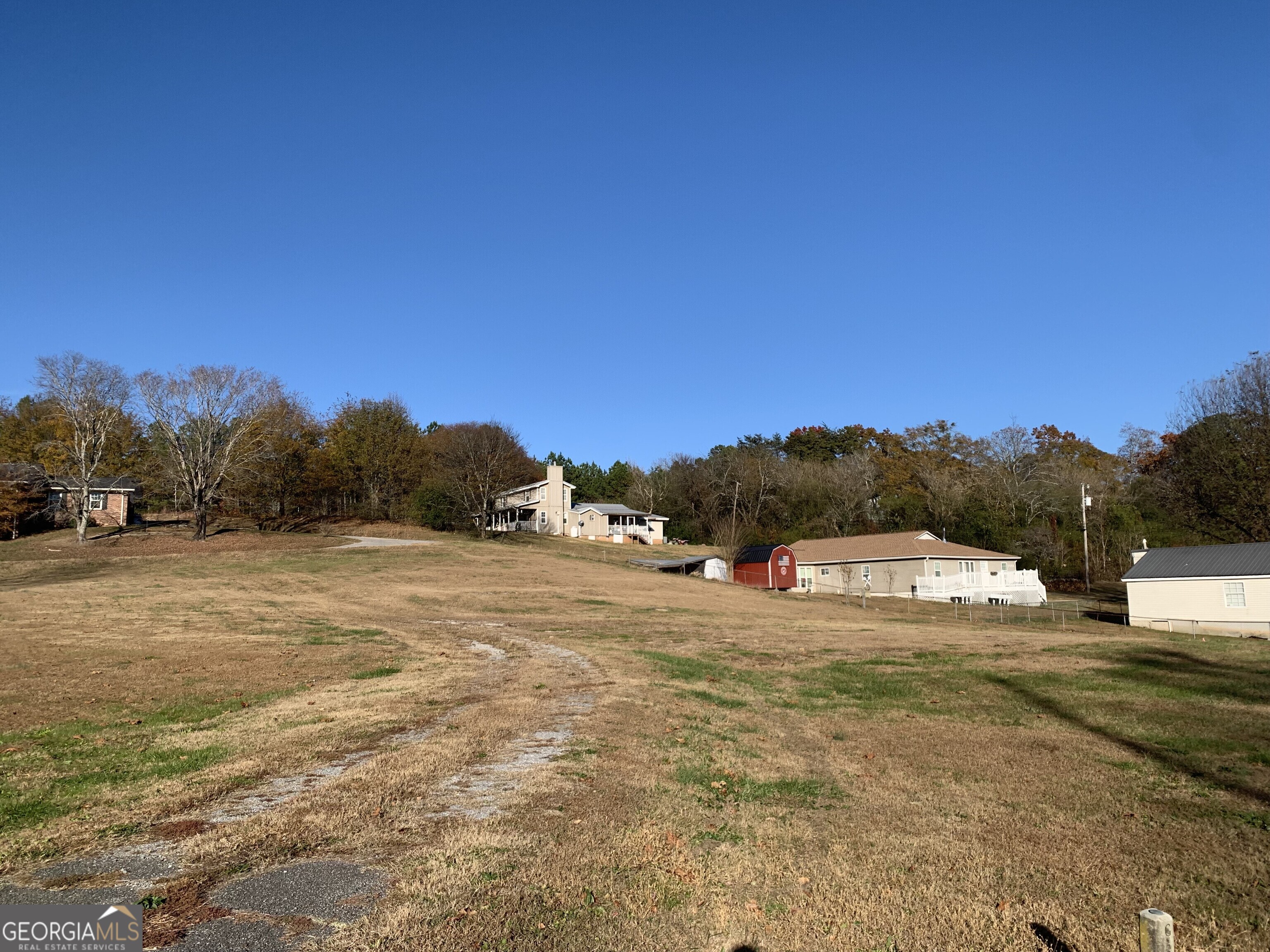 2 Skyline Heights Property Photo 6