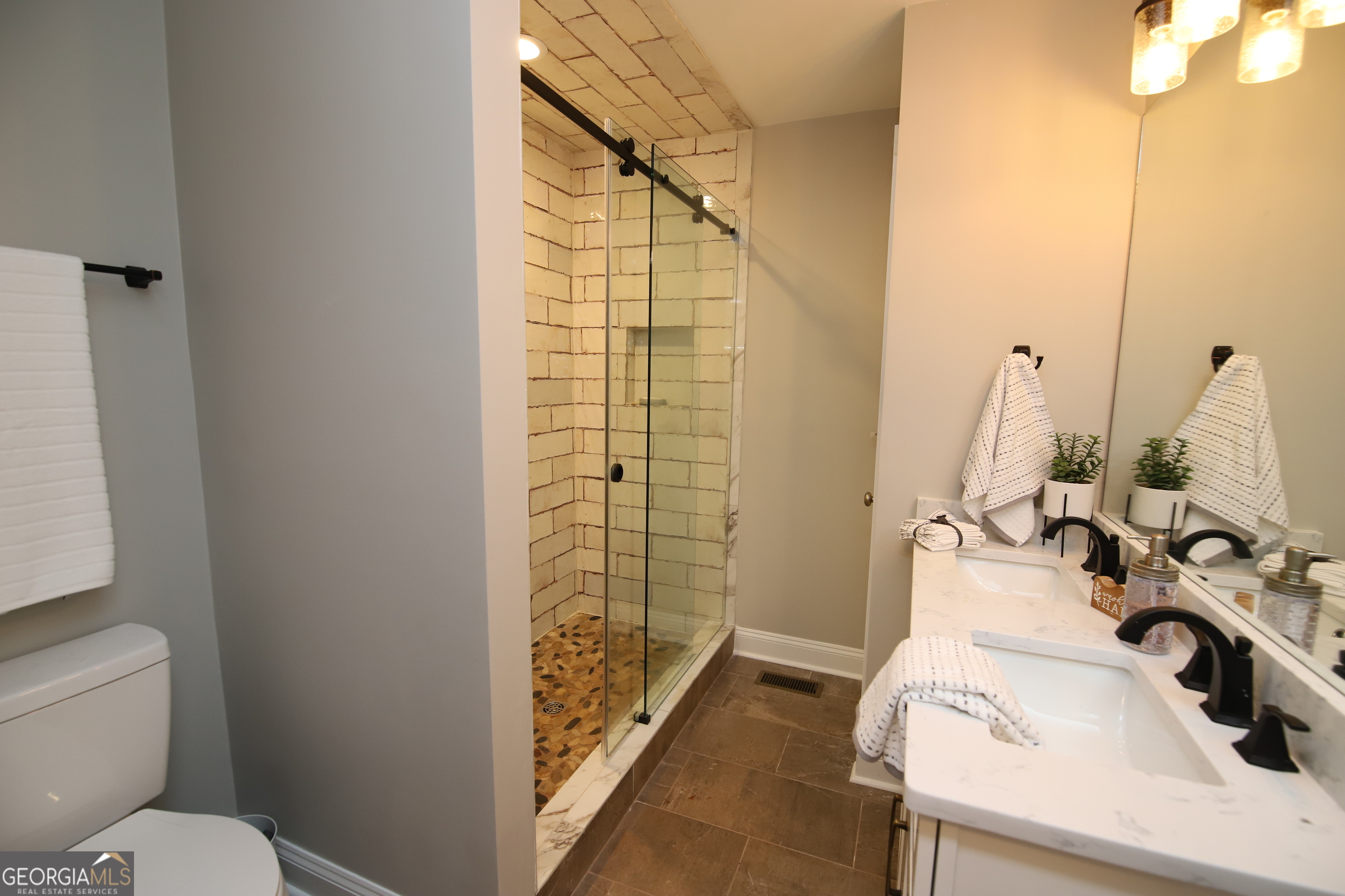 1007 Vernon Street # B Property Photo 13