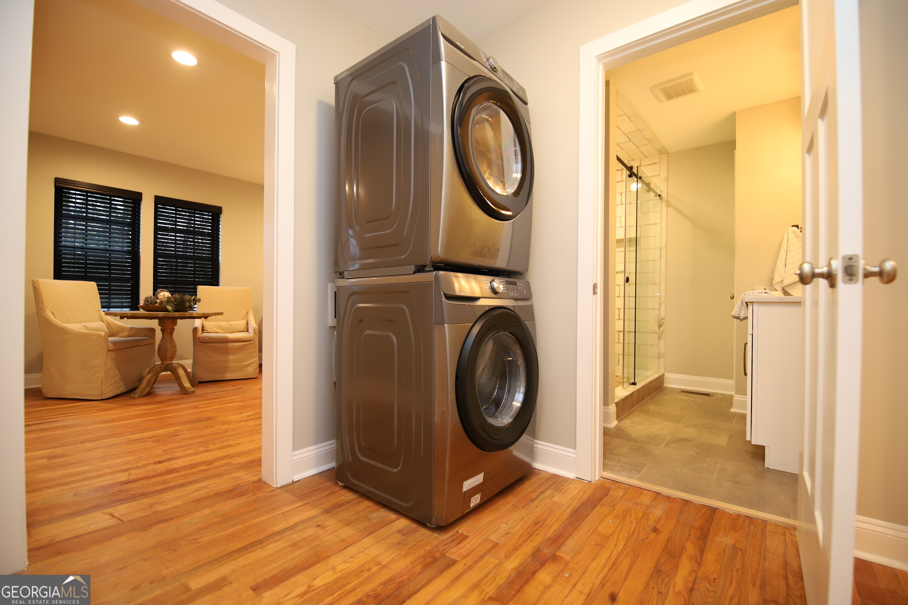 1007 Vernon Street # B Property Photo 19
