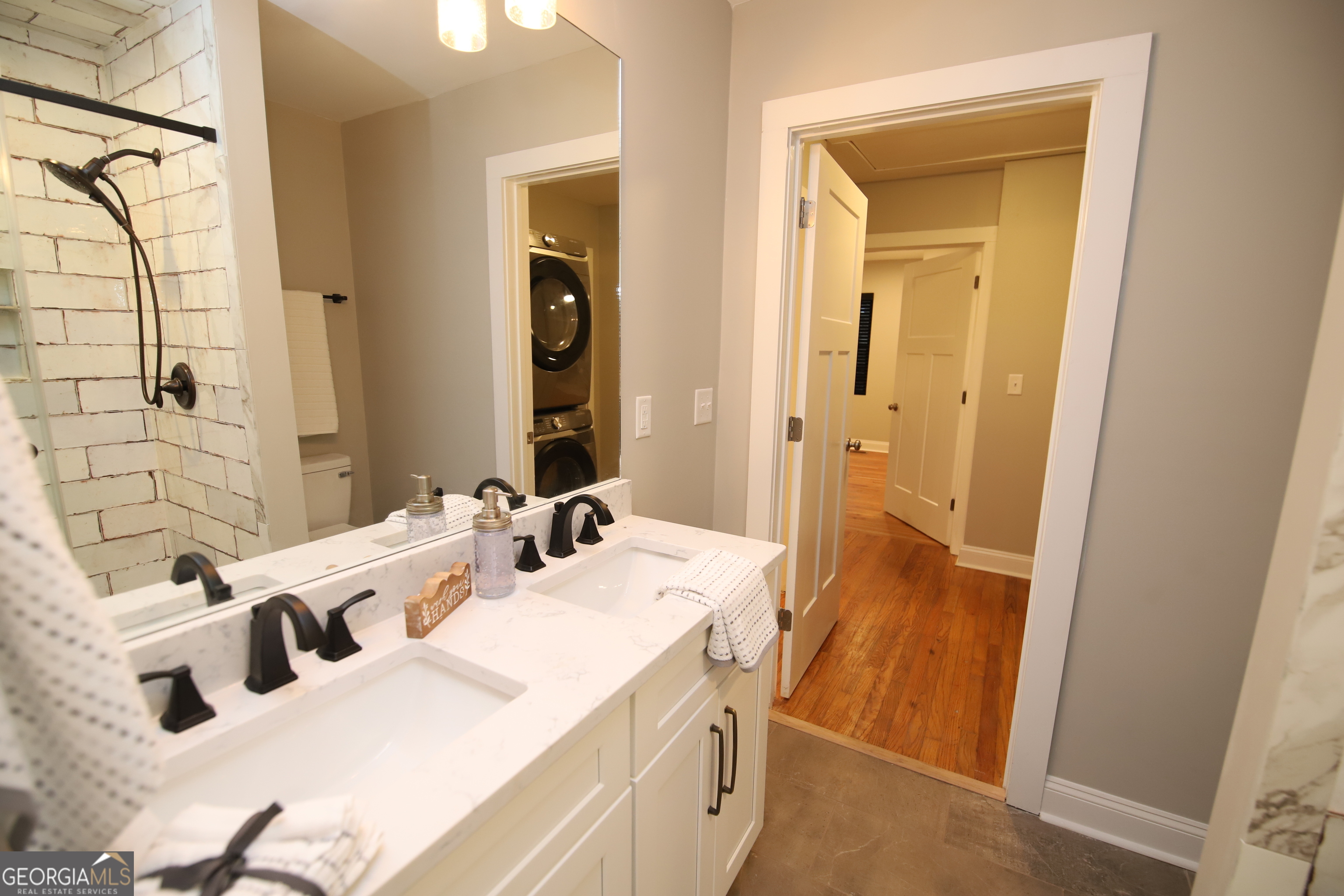 1007 Vernon Street # B Property Photo 22