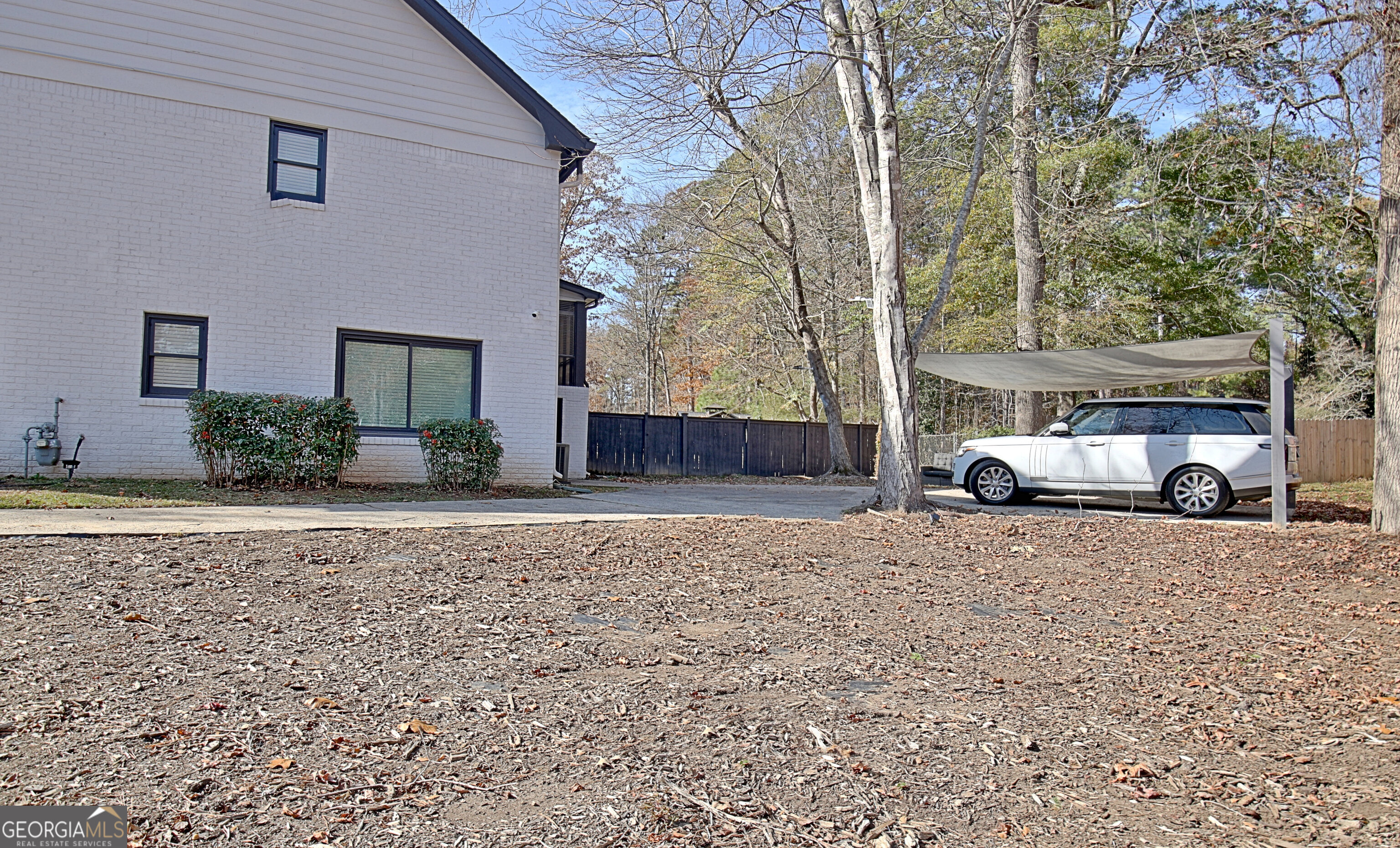 370 Dix Lee On Drive Property Photo 11