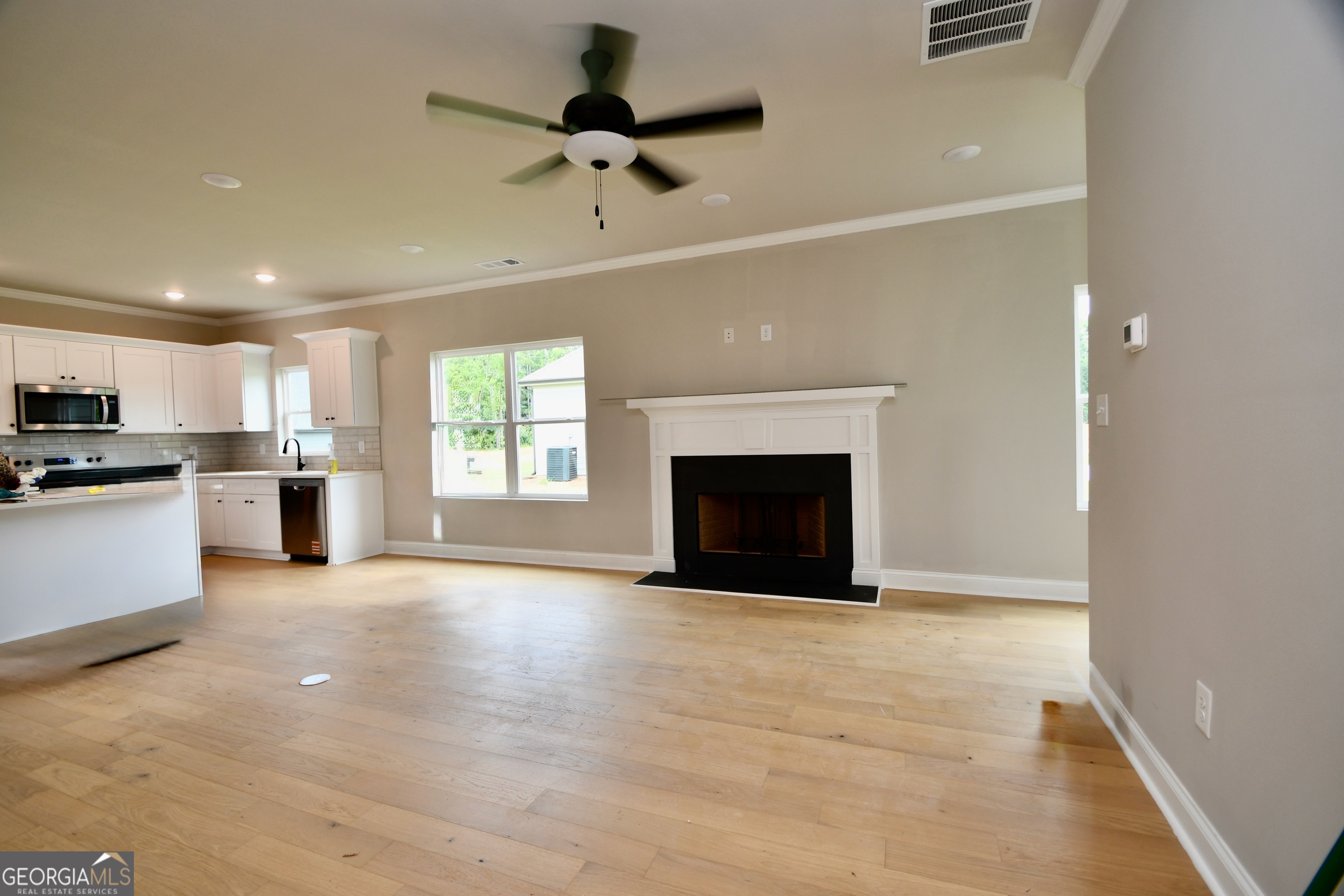 225 Timsbury Drive Property Photo 3