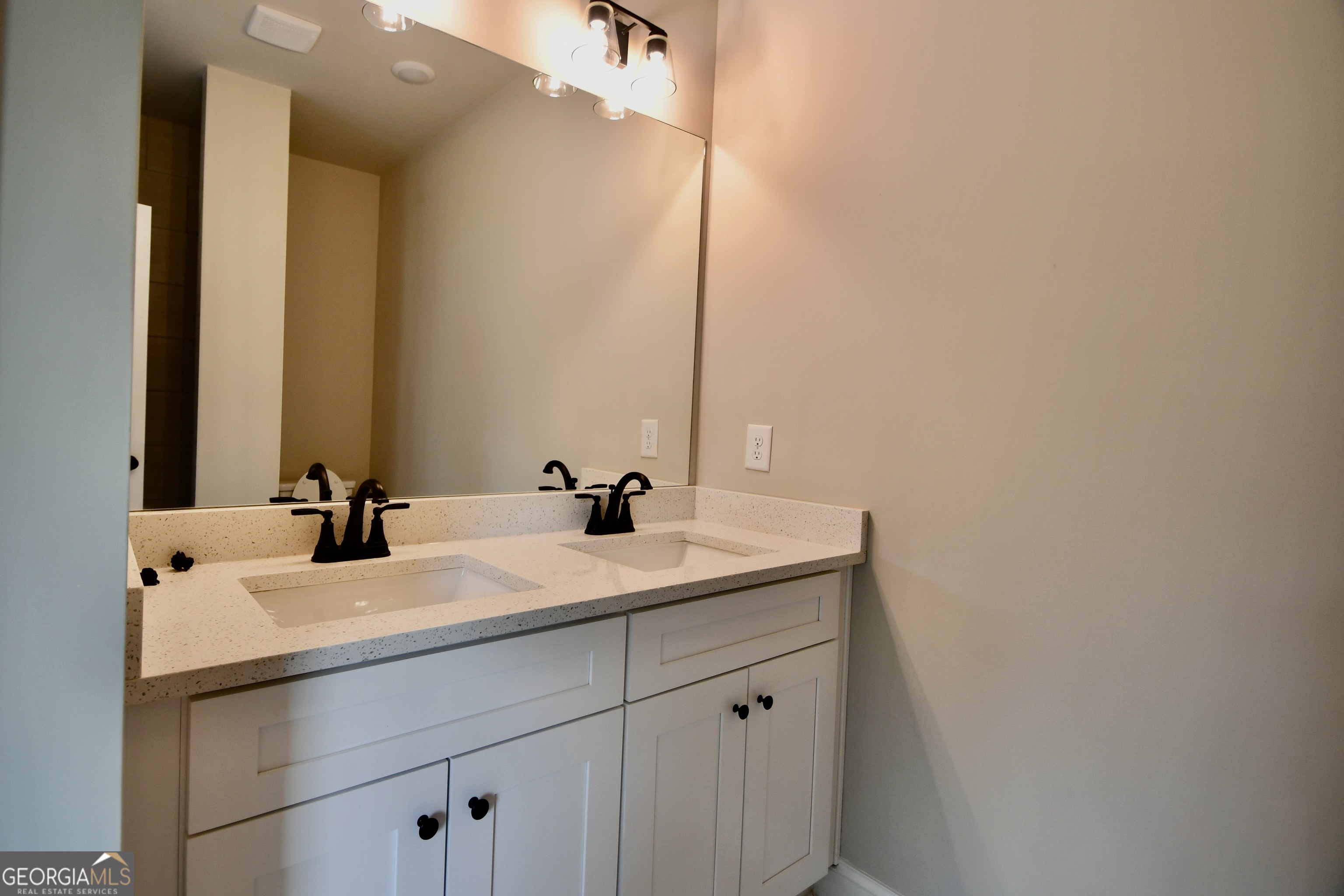 225 Timsbury Drive Property Photo 7