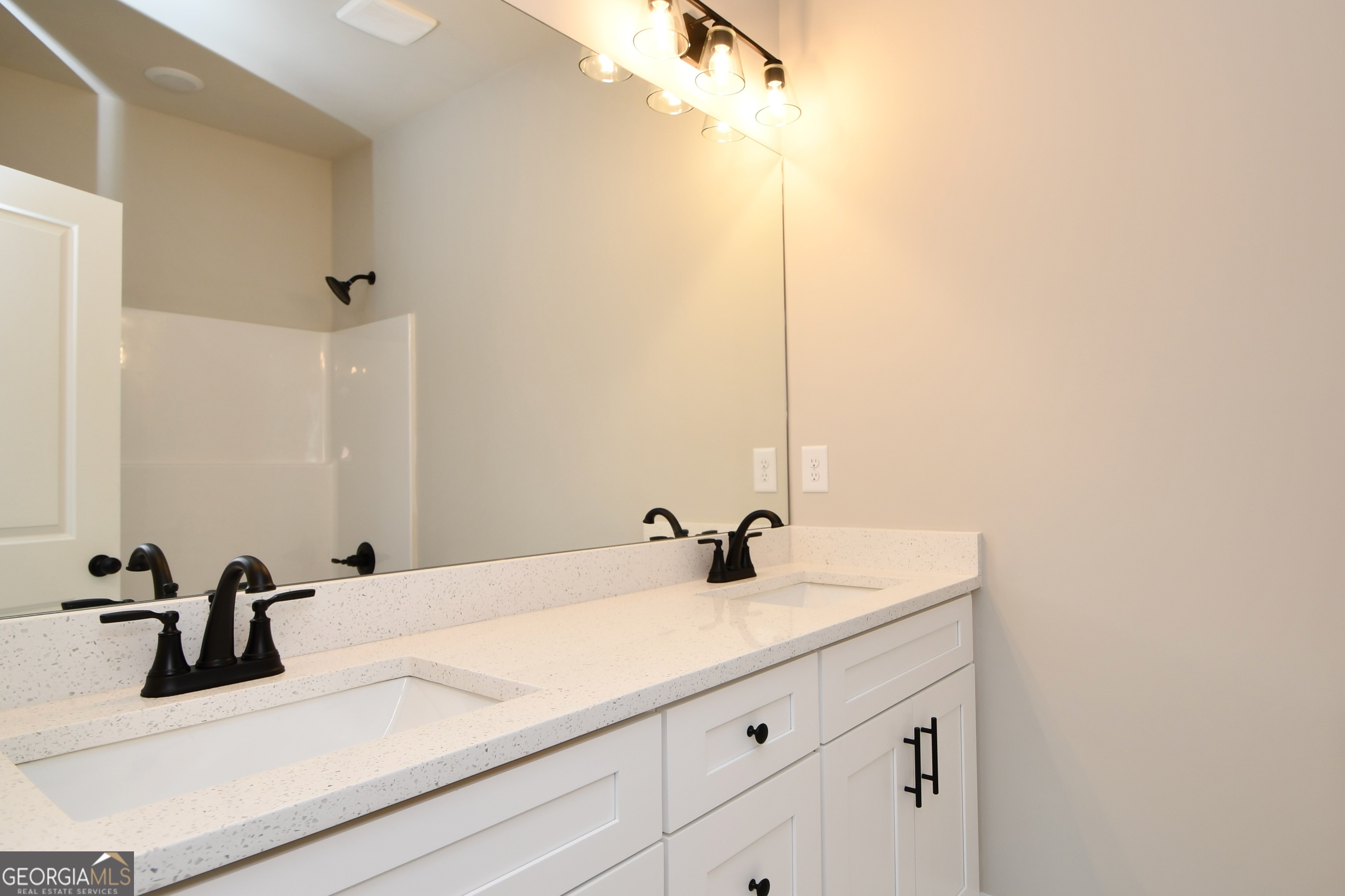 339 Andover Drive Property Photo 6