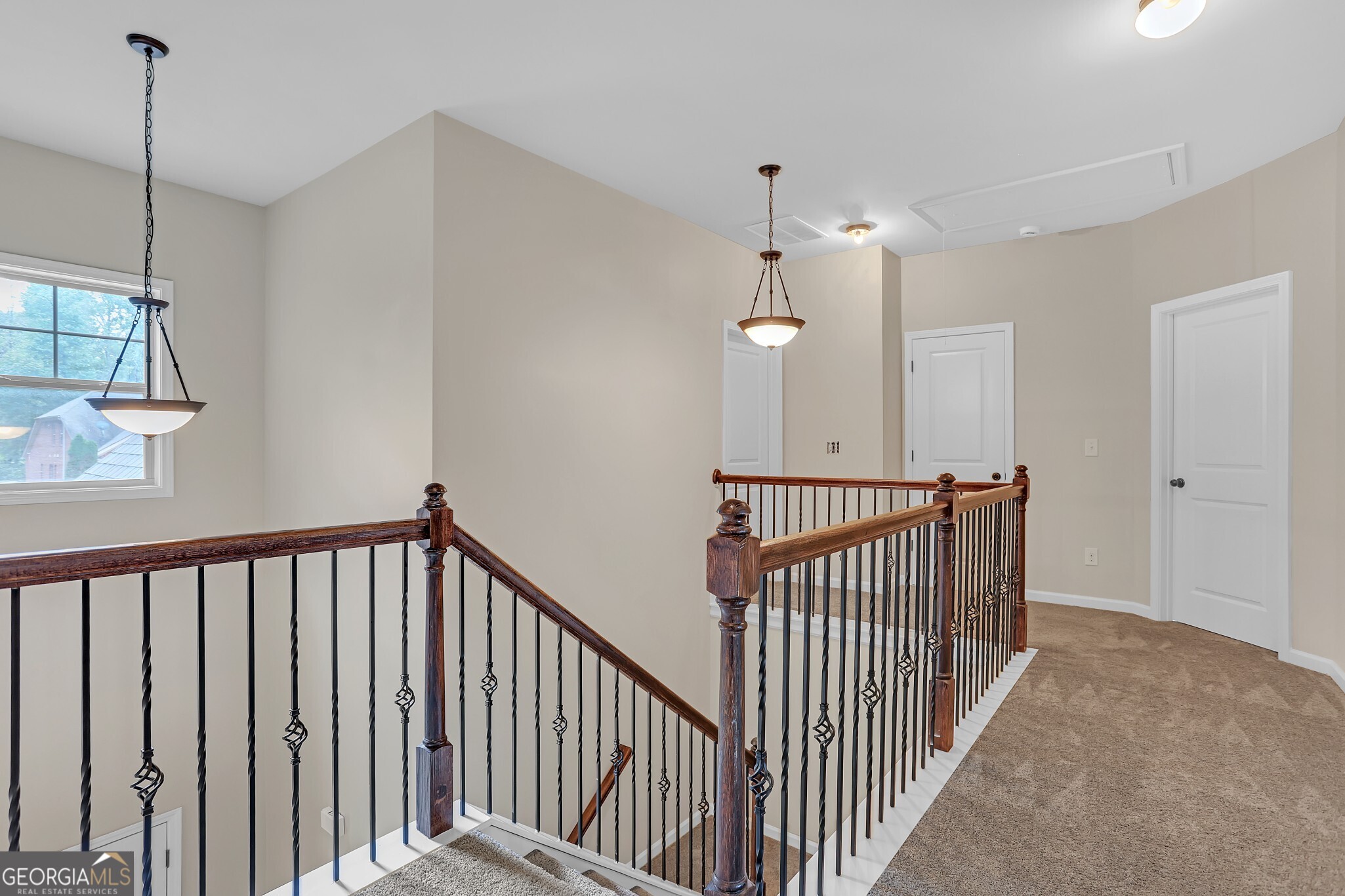 568 Garden View Court Property Photo 32