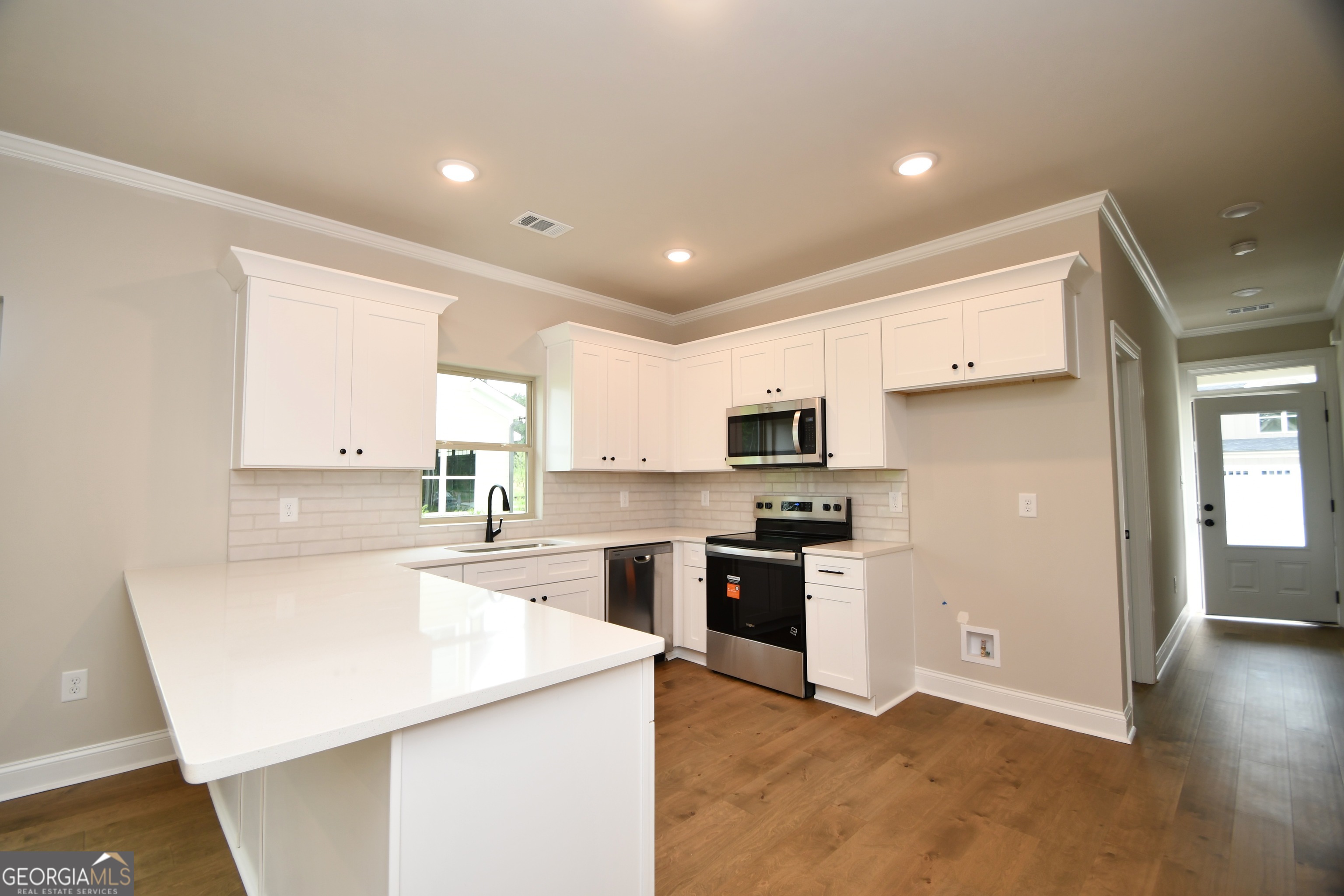 326 Andover Drive Property Photo 4