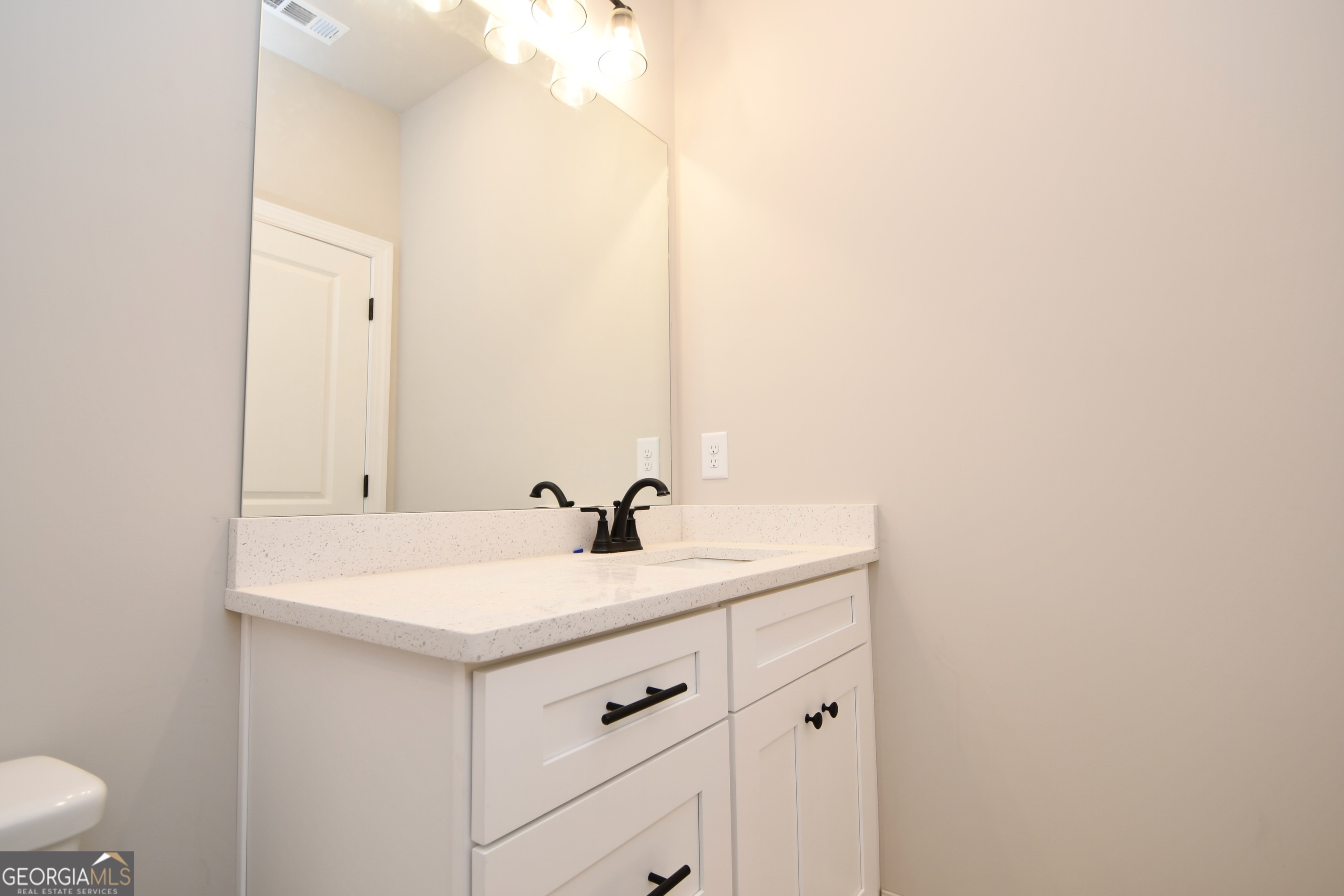 326 Andover Drive Property Photo 9