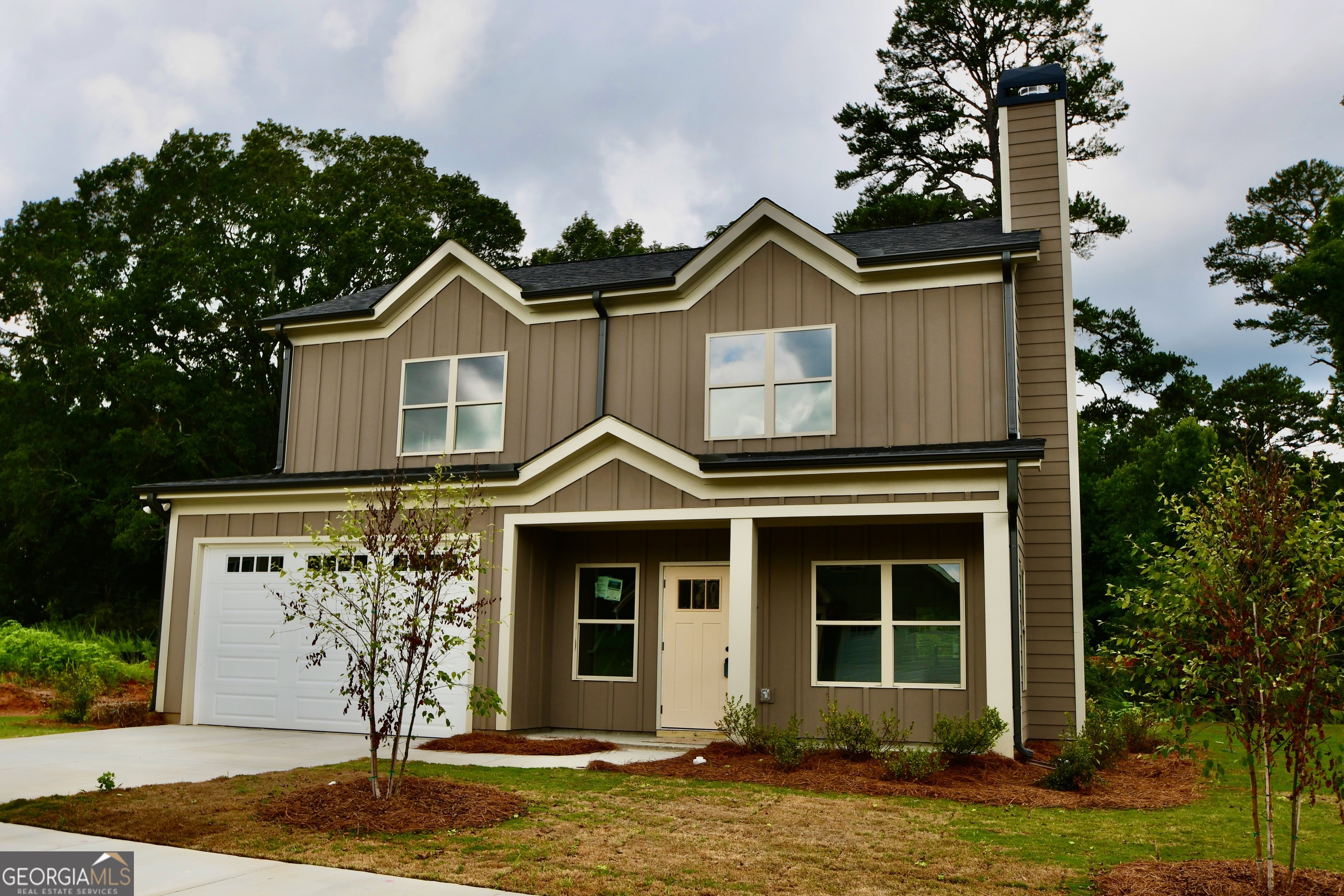 327 Andover Drive Property Photo 1
