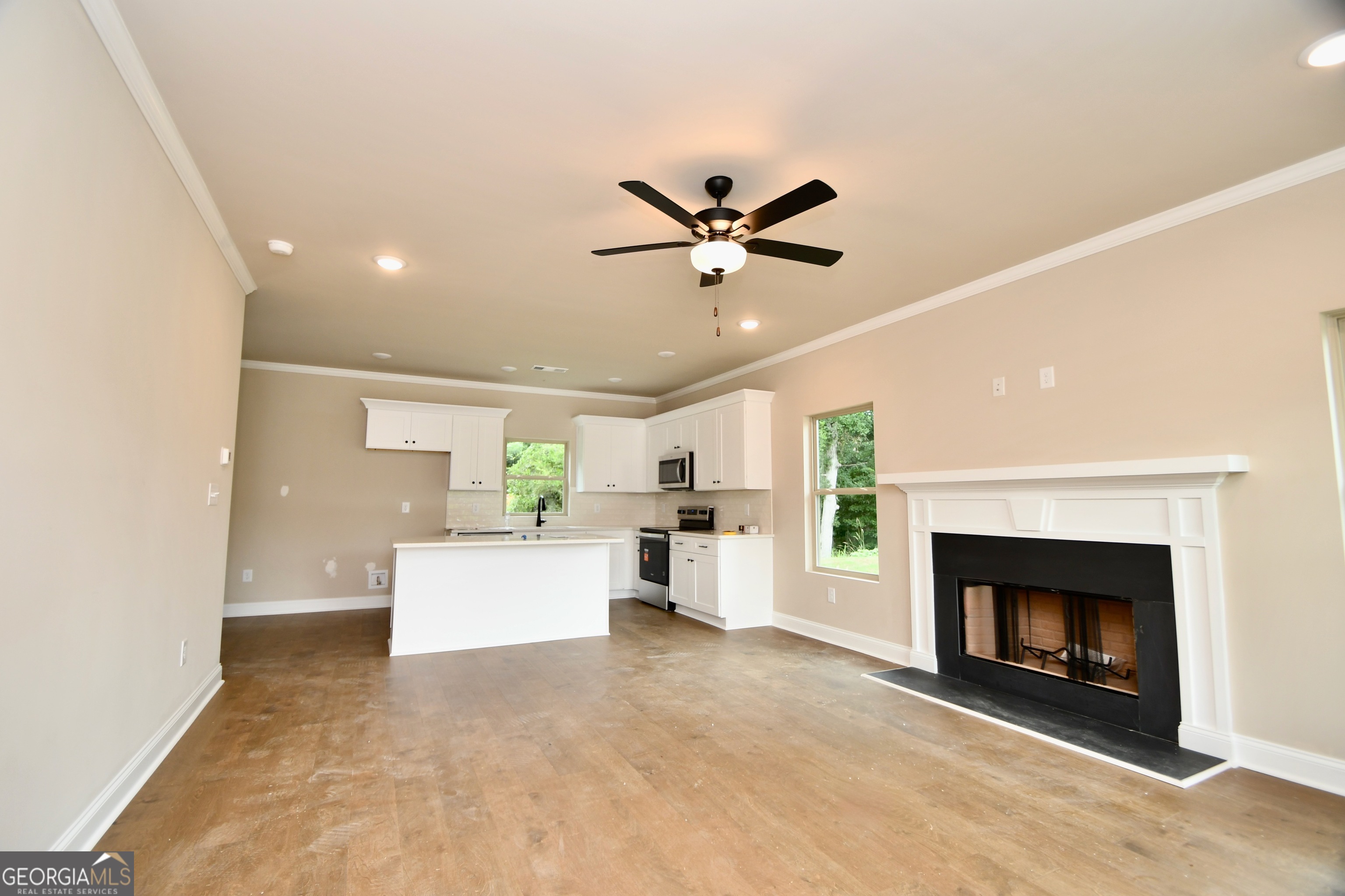 327 Andover Drive Property Photo 3