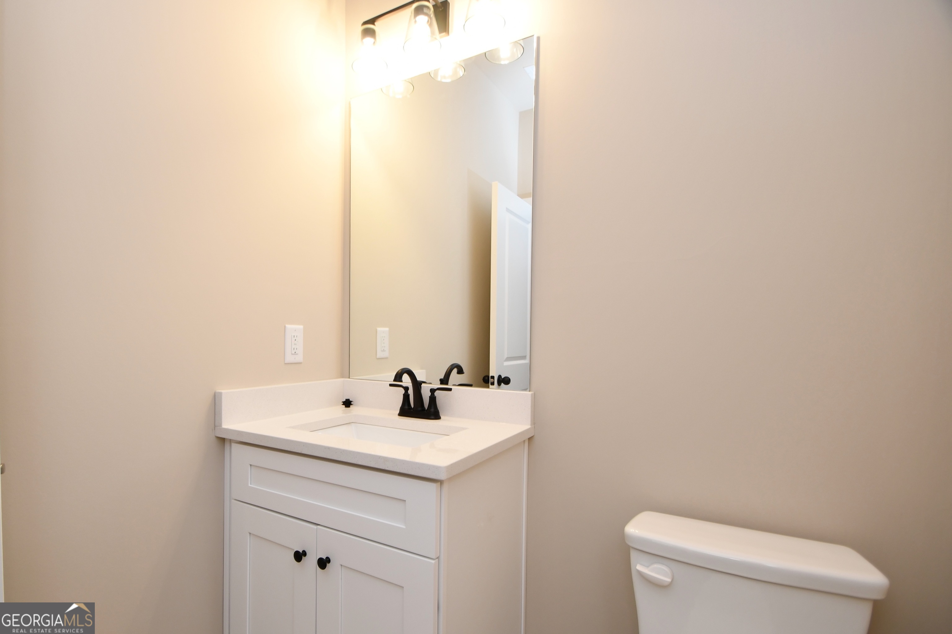 327 Andover Drive Property Photo 5