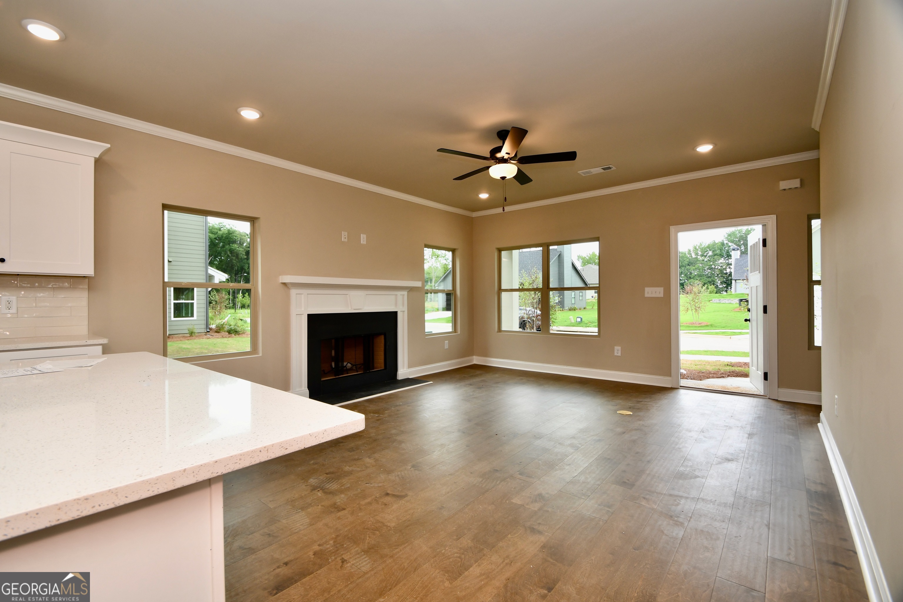 327 Andover Drive Property Photo 6