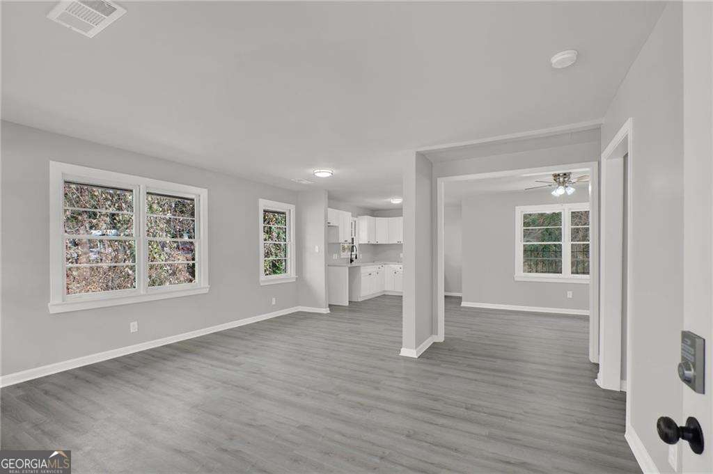 1944 Wells Drive Sw Property Photo 7