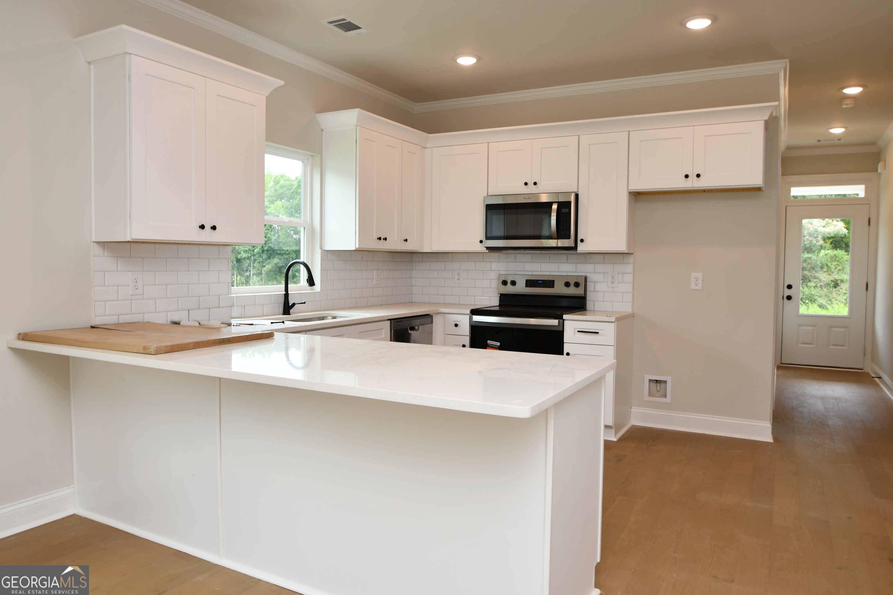 215 Timsbury Property Photo 10