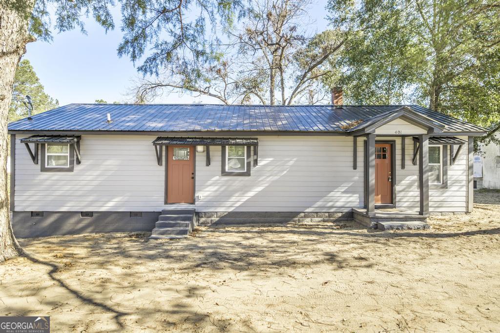 401 Pine Street Property Photo 1