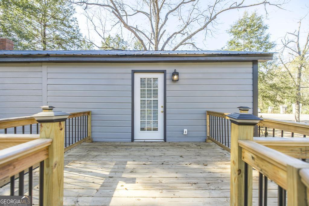 401 Pine Street Property Photo 8