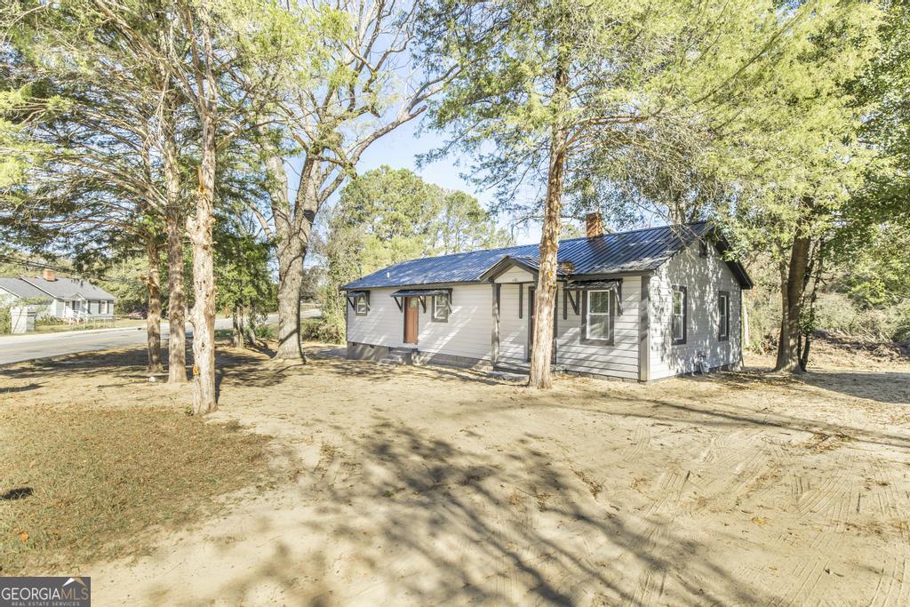 401 Pine Street Property Photo 11