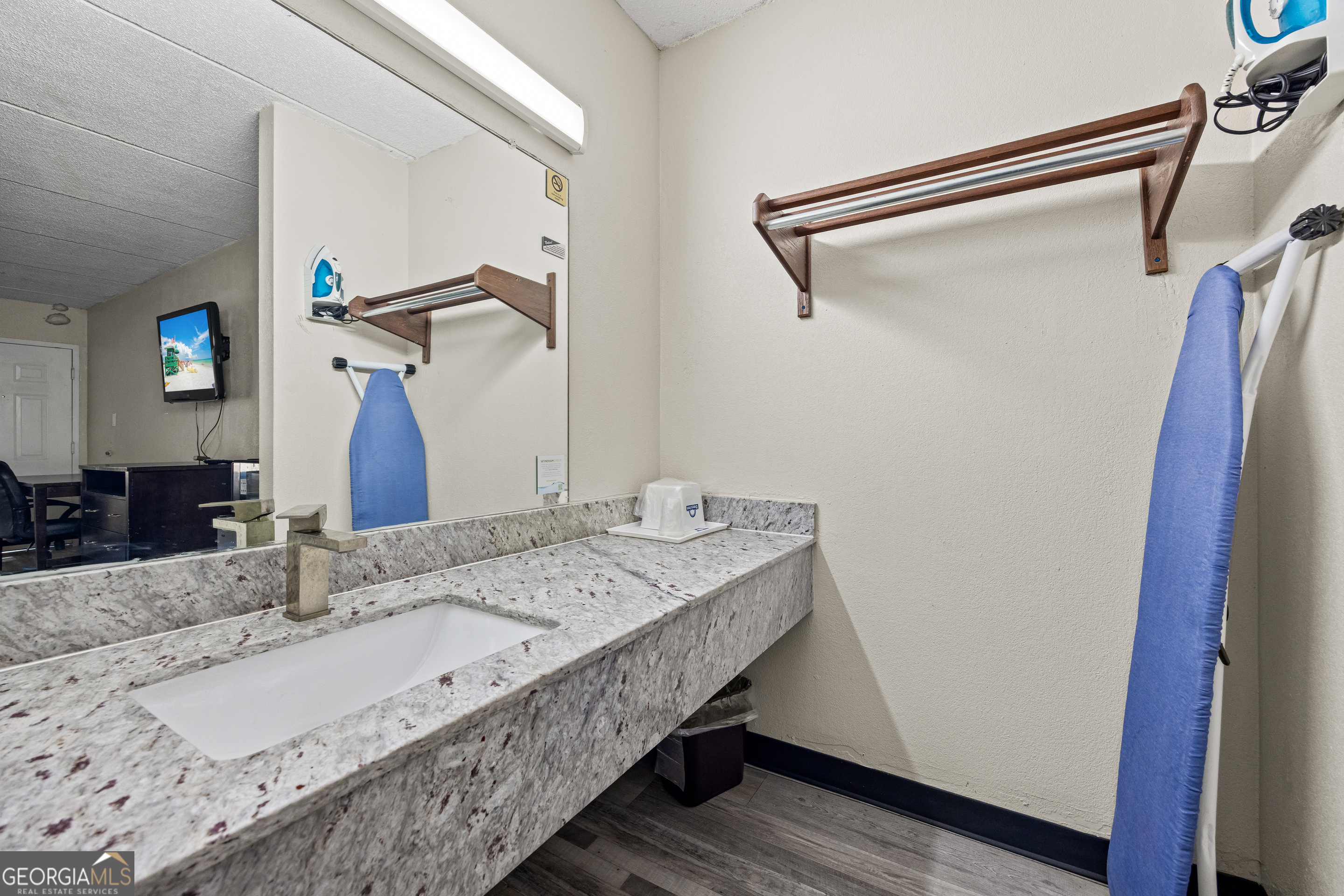 13705 Highway 17 Property Photo 48