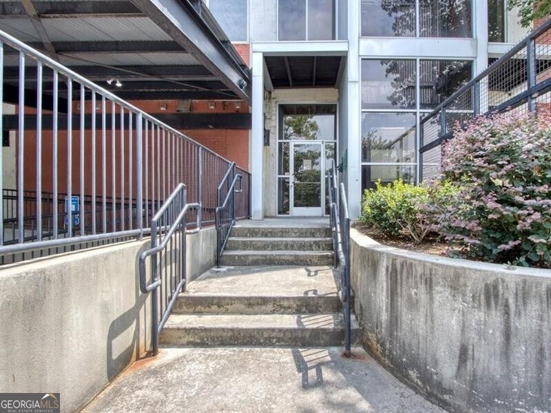 505 Whitehall Street Sw # 307 Property Photo 25