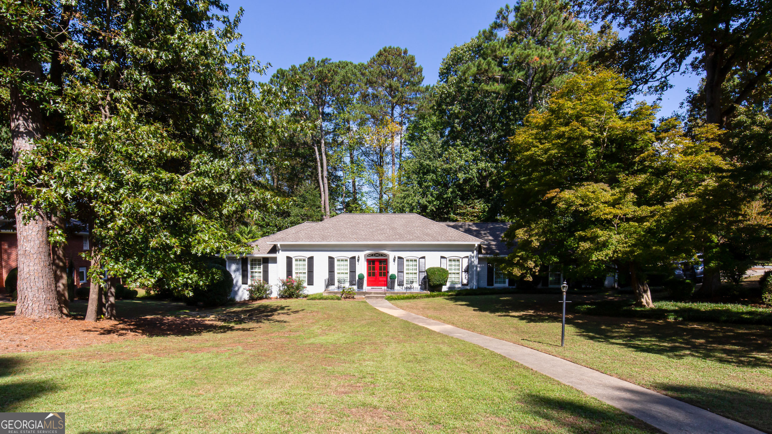485 Riverside Parkway Property Photo 2