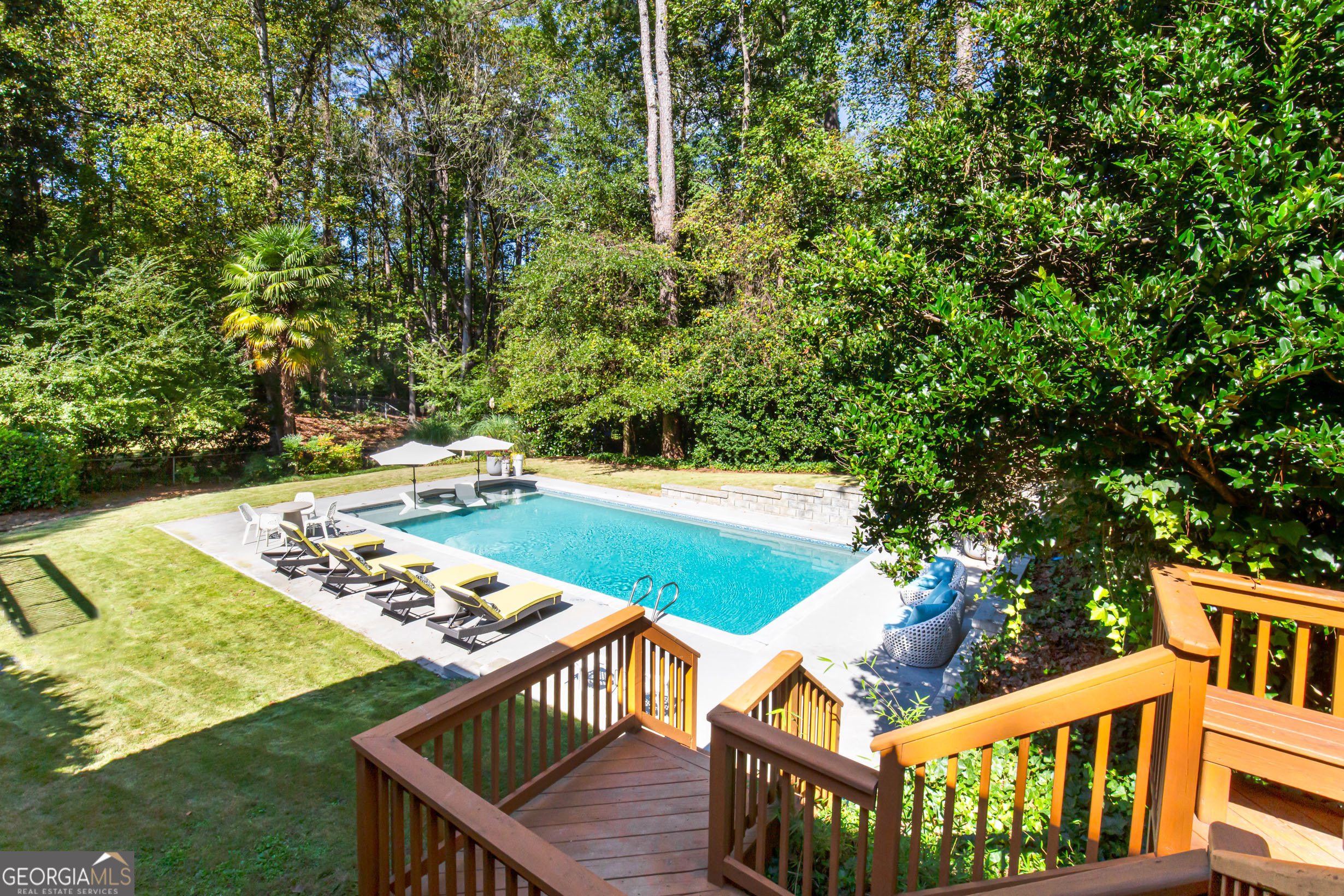 485 Riverside Parkway Property Photo 8