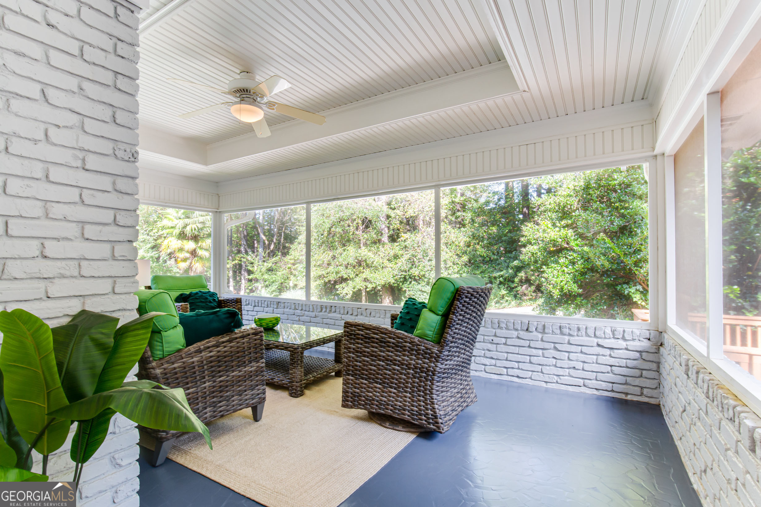 485 Riverside Parkway Property Photo 12