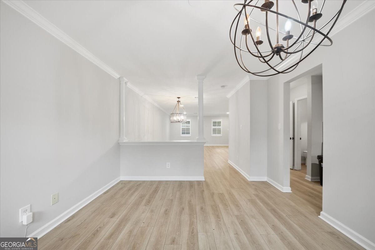 115 Winding River Drive Unit B Property Photo 6