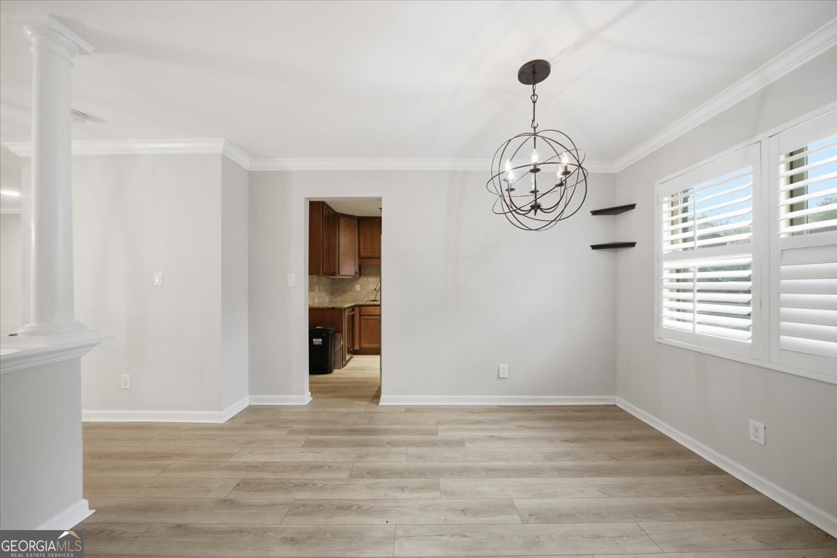 115 Winding River Drive Unit B Property Photo 7