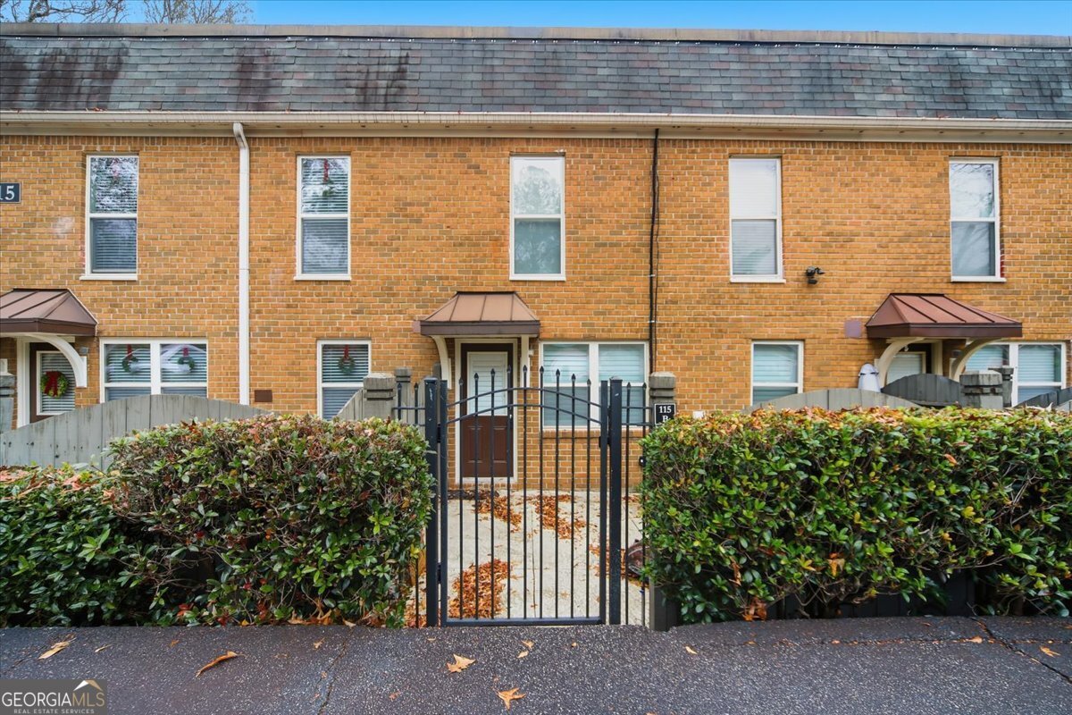 115 Winding River Drive Unit B Property Photo 30