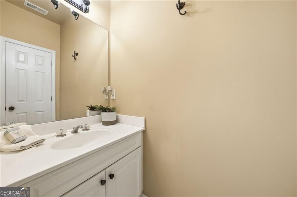 585 St Regis Lane Property Photo 37