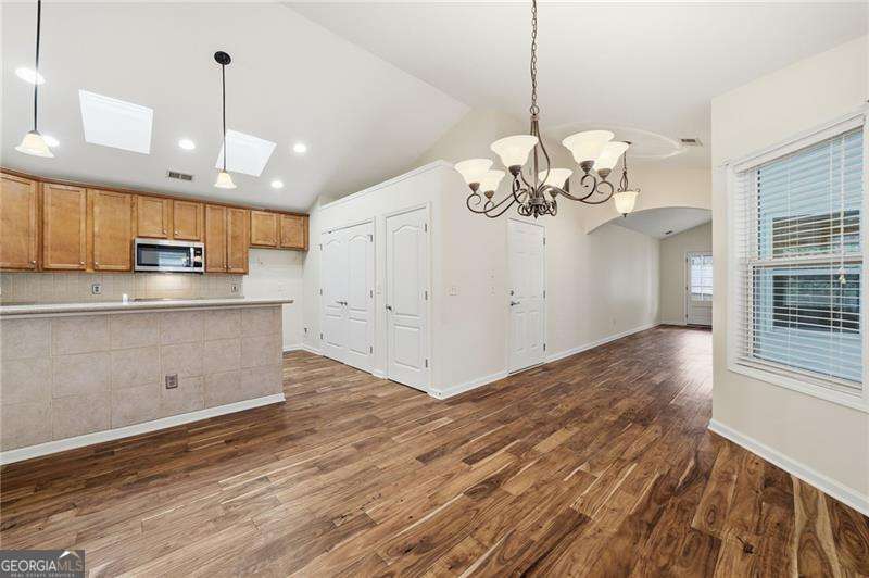 526 Arden Close Property Photo 10