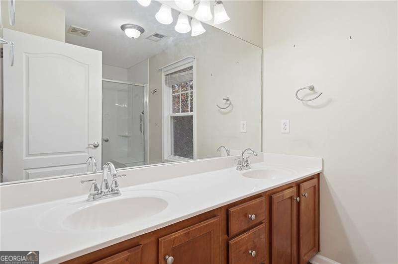 526 Arden Close Property Photo 18