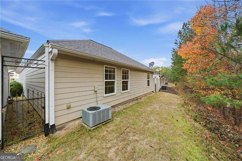 526 Arden Close Property Photo 25