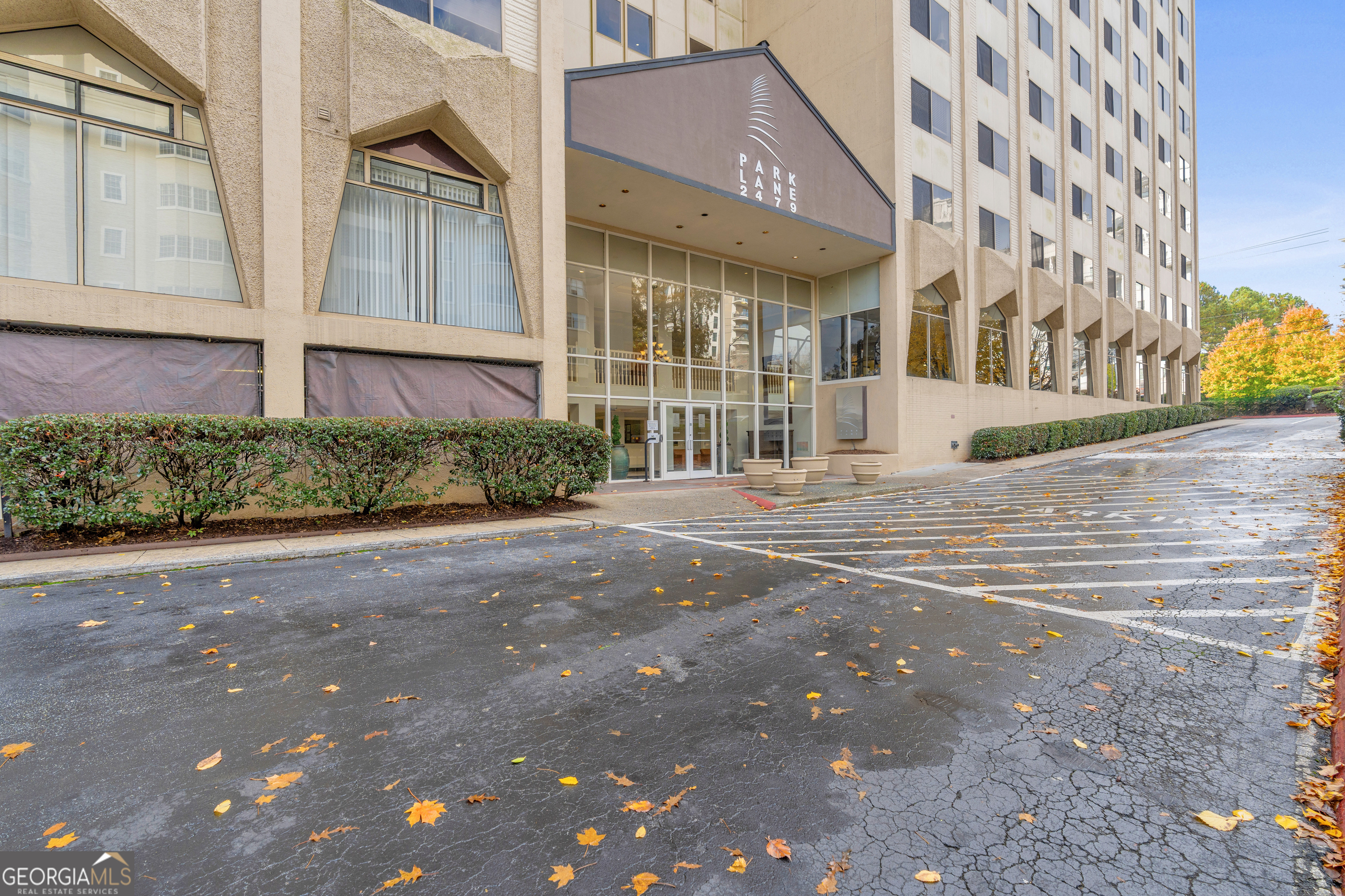 2479 Peachtree Road Ne Apt 506 Property Photo 3