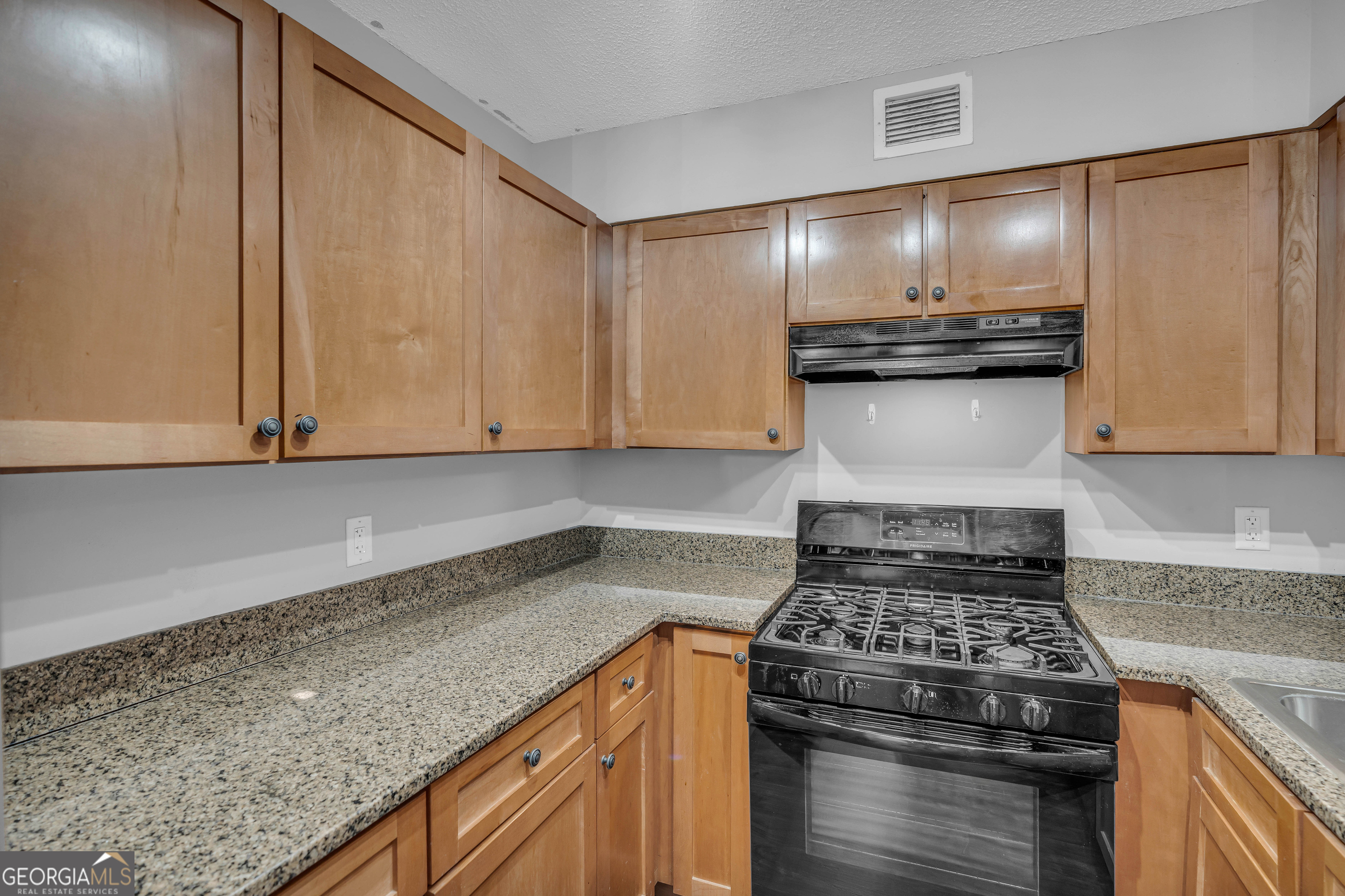 2479 Peachtree Road Ne Apt 506 Property Photo 82