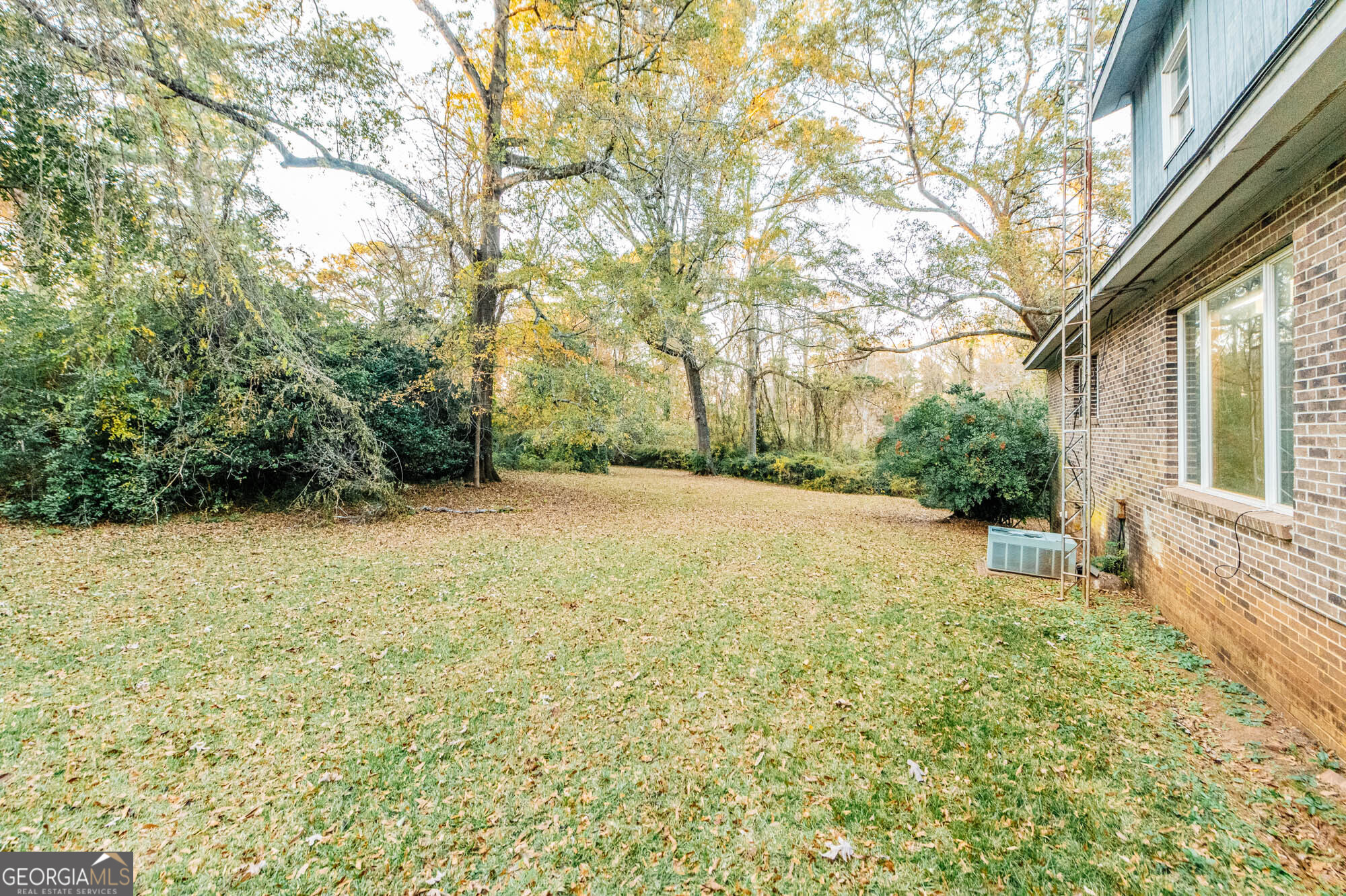 6368 Old Forsyth Road Property Photo 3