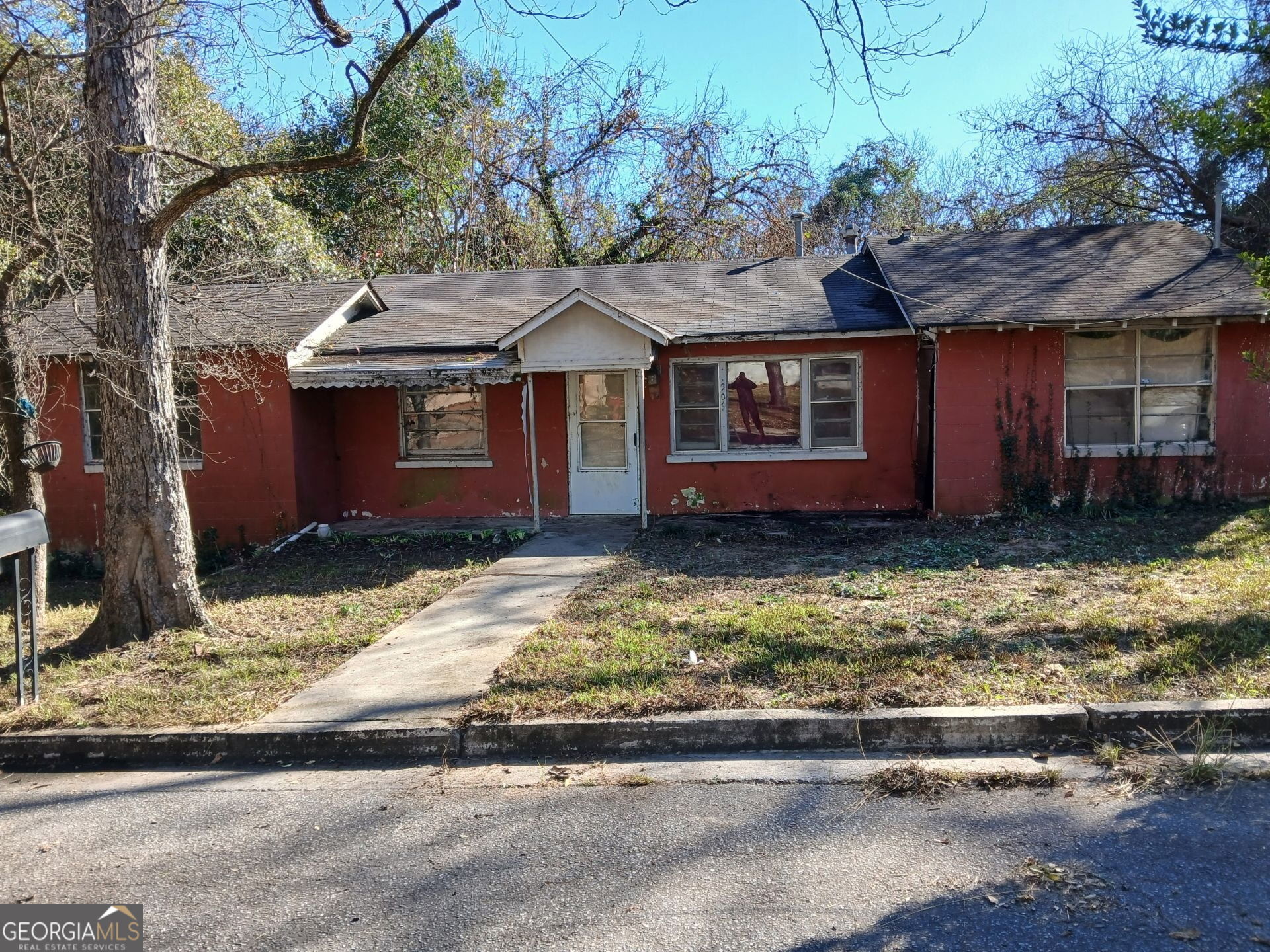 909 Johnson Street Property Photo 1