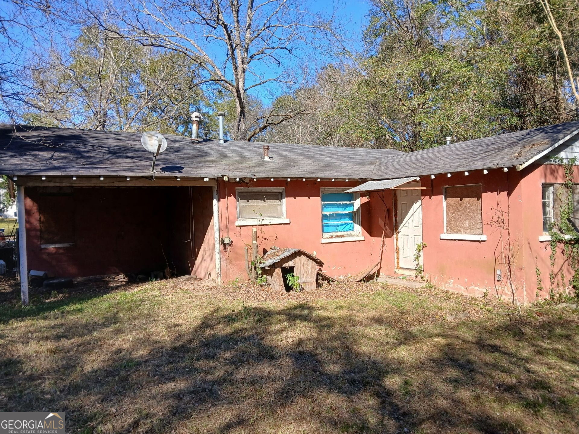 909 Johnson Street Property Photo 3