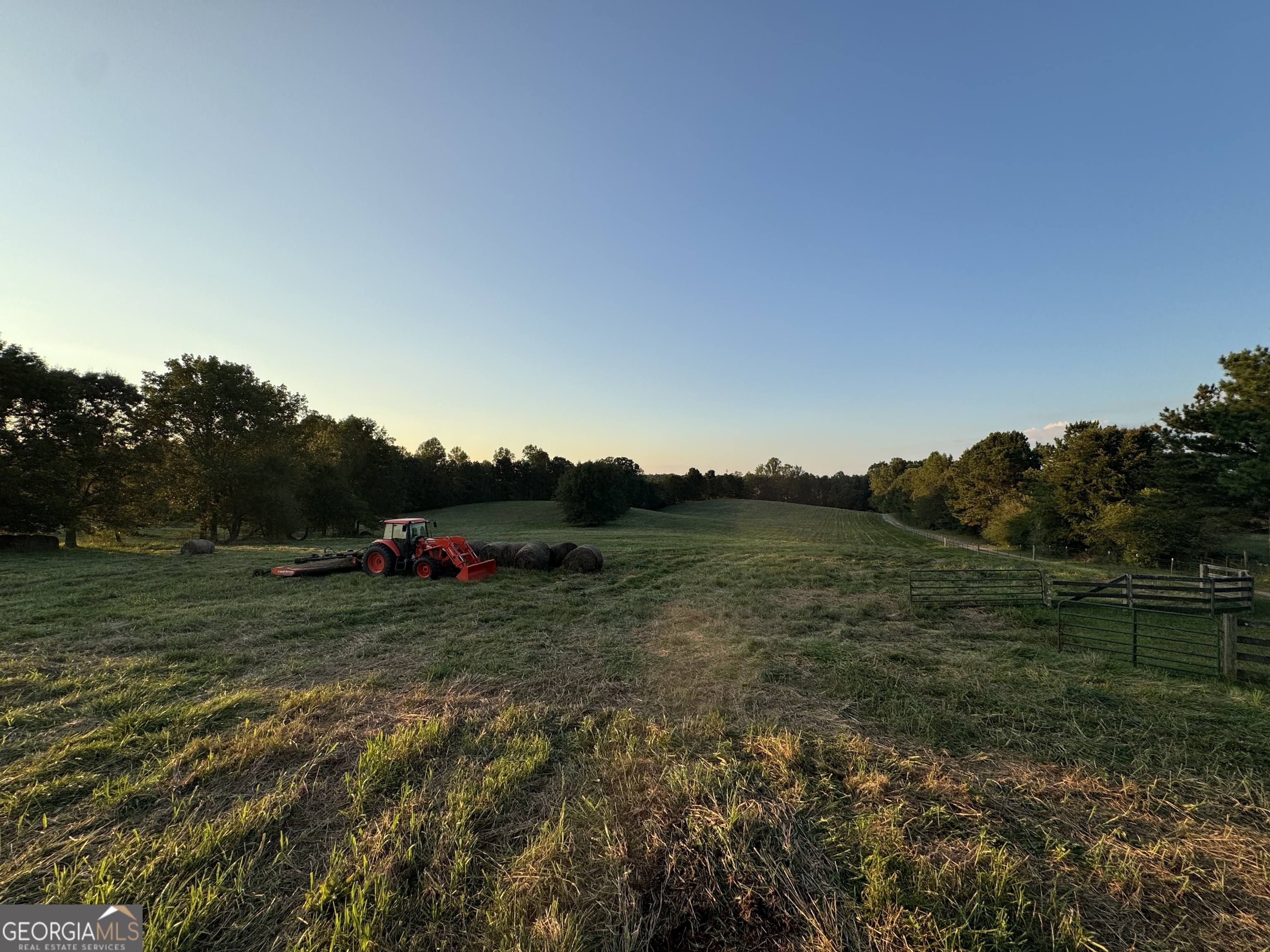 1045 Pleasant Hill Road Property Photo 8
