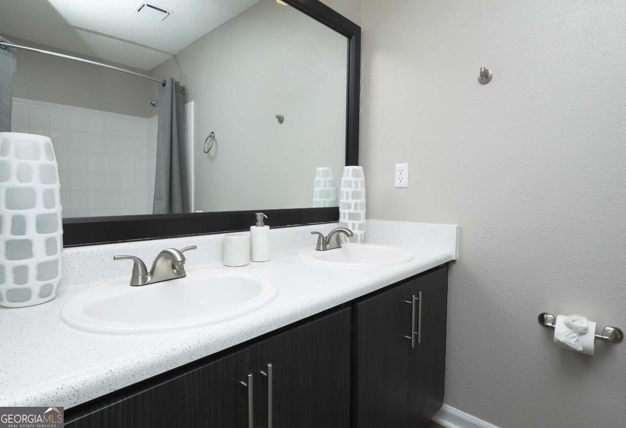 9200 Roberts Drive # 423 Property Photo 15