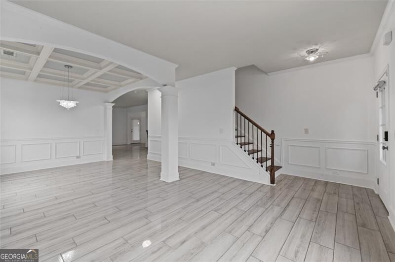 351 The Boulevard Property Photo 6