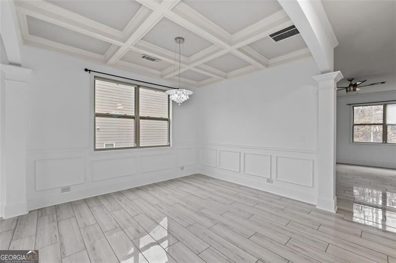 351 The Boulevard Property Photo 8