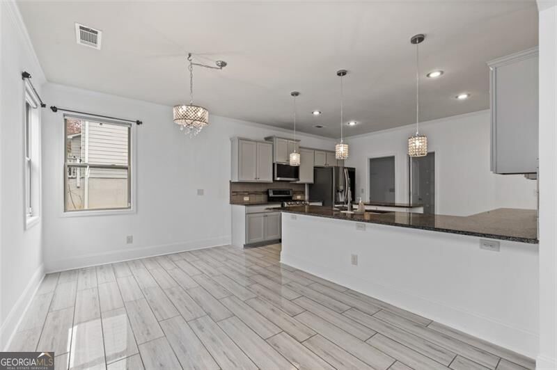 351 The Boulevard Property Photo 16