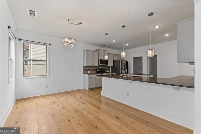 351 The Boulevard Property Photo 17