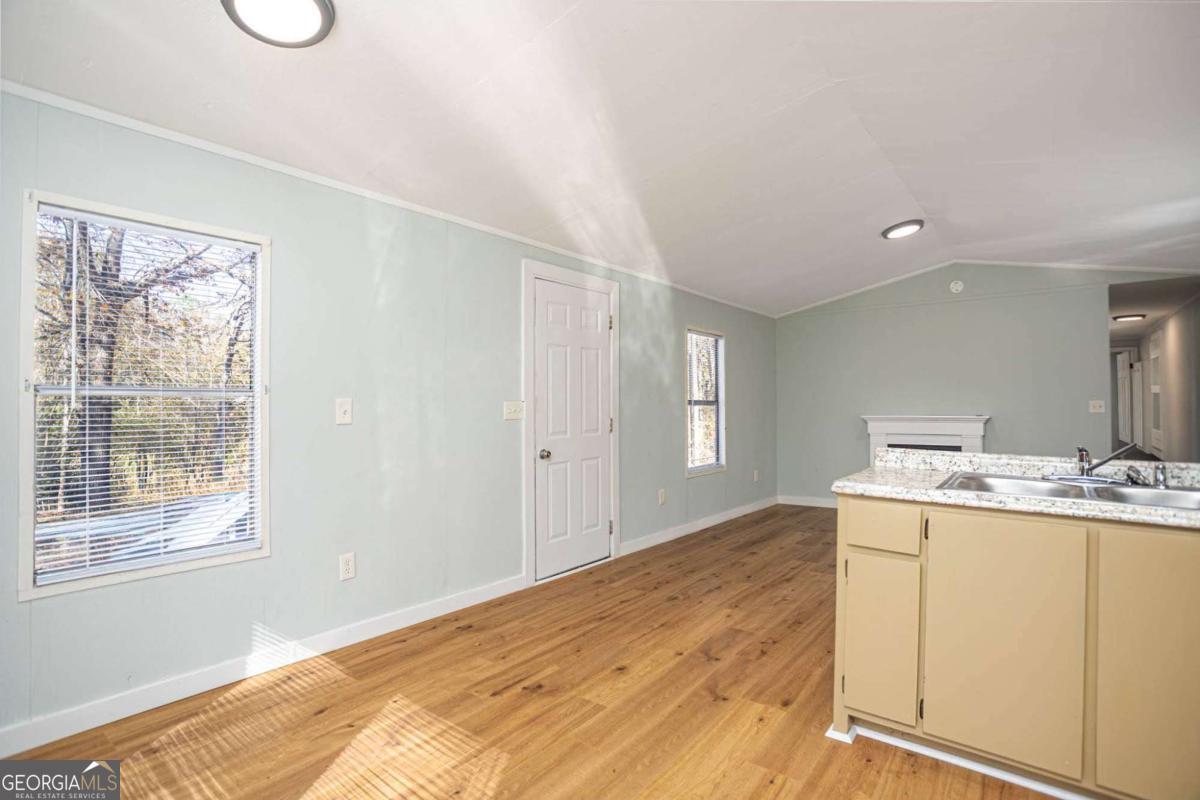 139 Anglin Road Property Photo 6