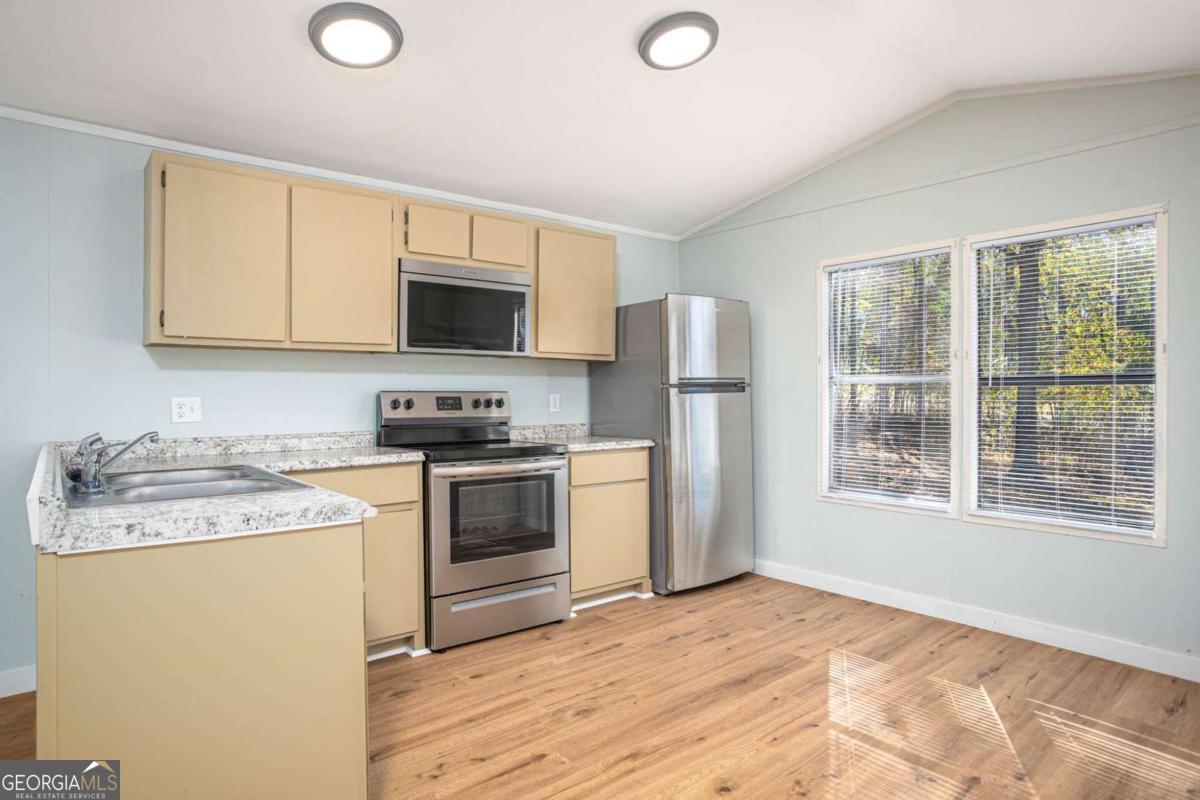 139 Anglin Road Property Photo 8