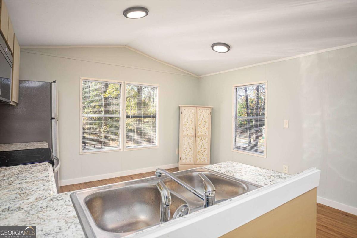 139 Anglin Road Property Photo 10