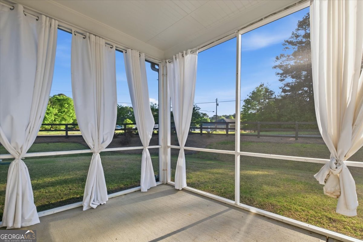 1 Longbrooke Drive Se Property Photo 3