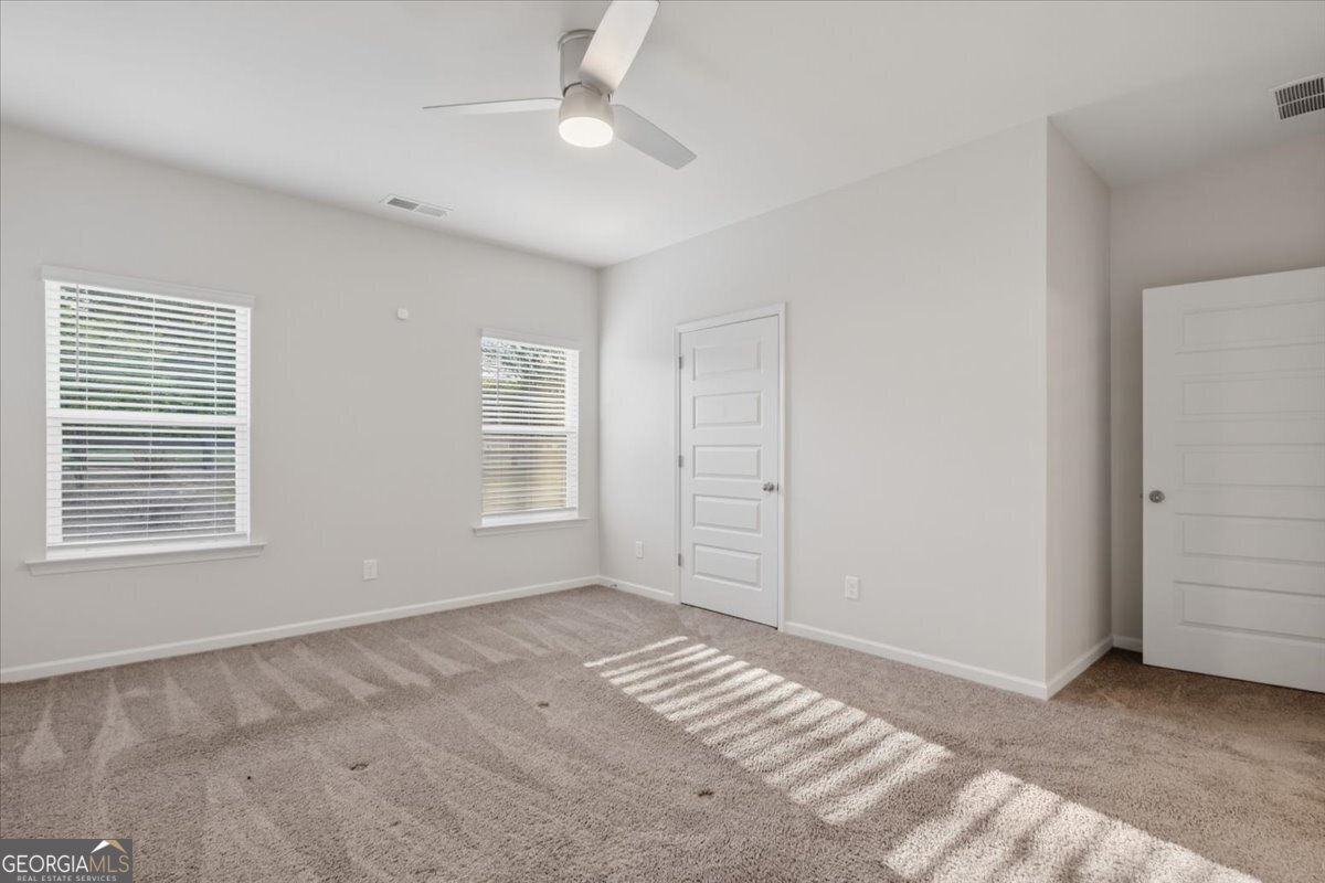 1 Longbrooke Drive Se Property Photo 8