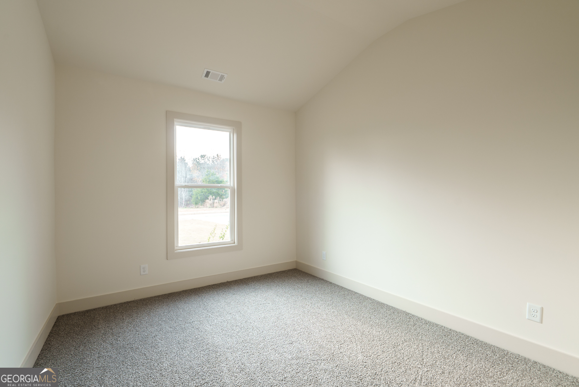 205 Squirrel Run Property Photo 24